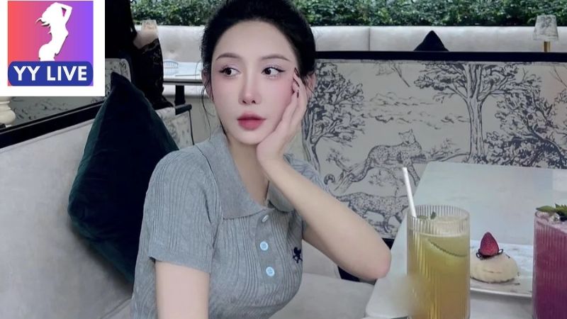 Bọt Iu Là Ai? Tiểu Sử và Hành Trình Nổi Tiếng Trên Mạng 2 Bọt Iu là ai?